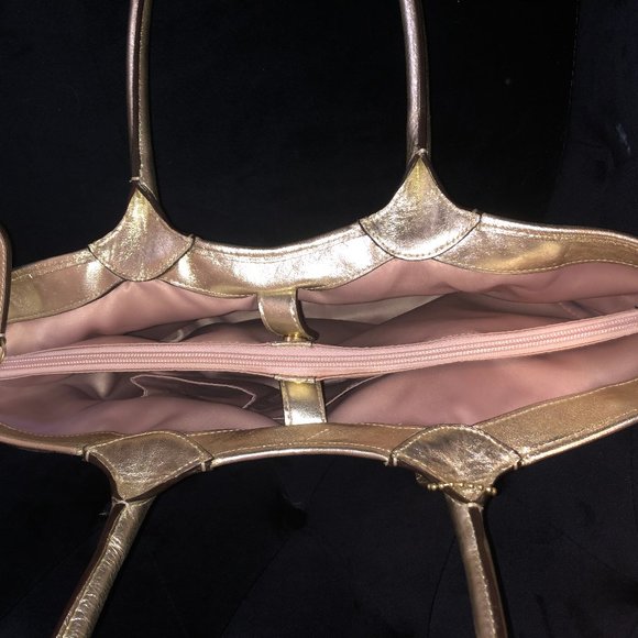 Beautiful and Flirty Authentic Coach Purse! - Picture 9 of 13